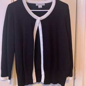 Lis Claiborne sweater